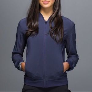 Lululemon noir jacket sz 8